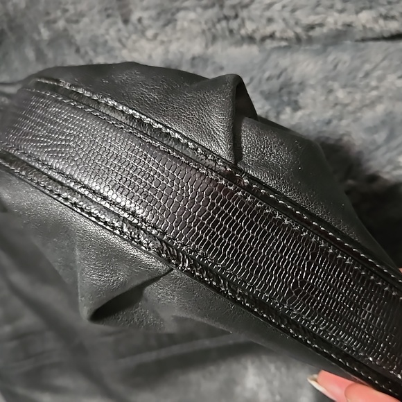 Coach Black Hobo - Picture 9 of 10